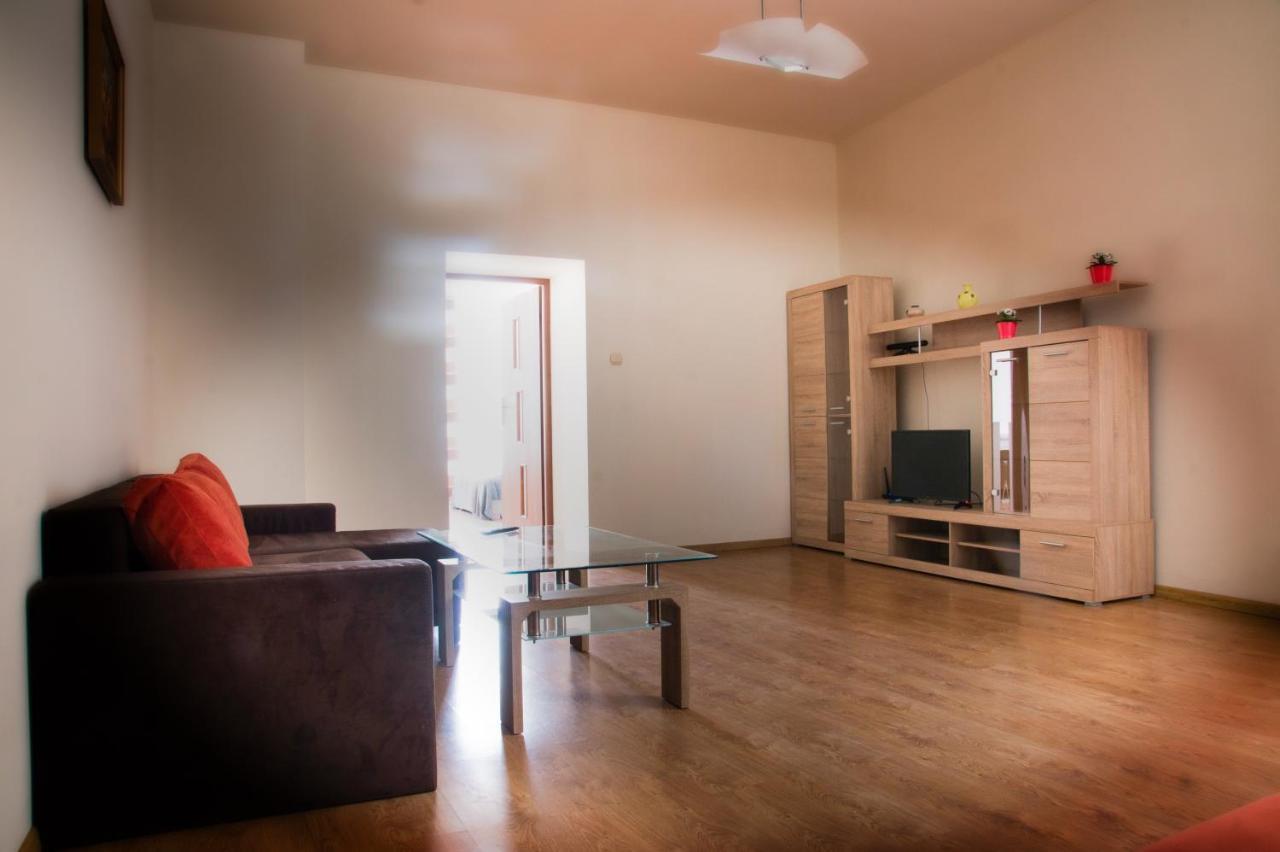 Apartament Pomaranczowy Narutowicza 11 لوبلين المظهر الخارجي الصورة