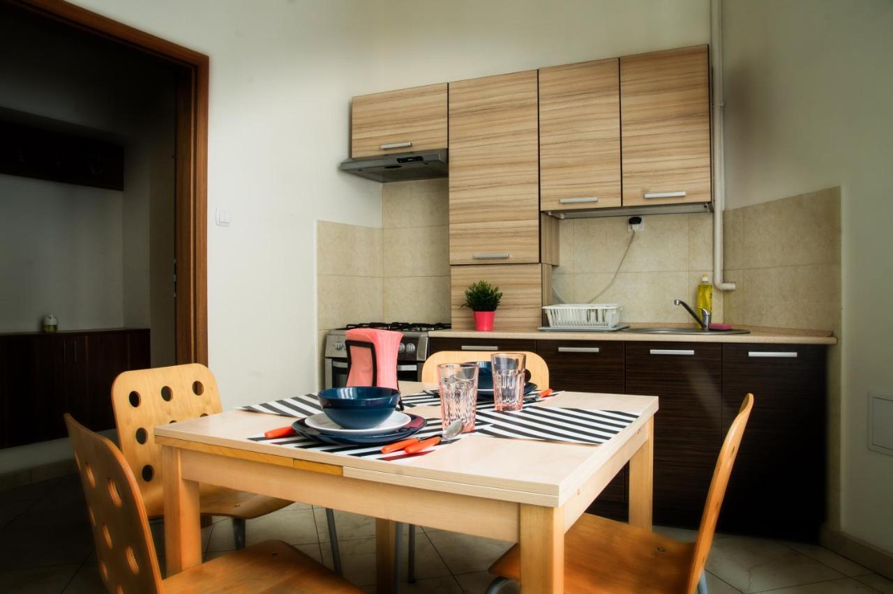 Apartament Pomaranczowy Narutowicza 11 لوبلين المظهر الخارجي الصورة