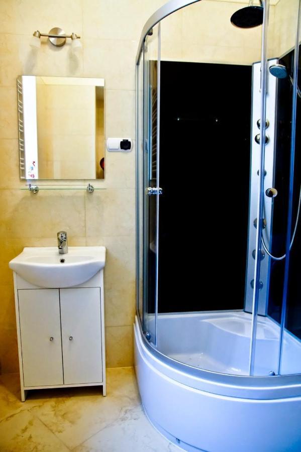 Apartament Pomaranczowy Narutowicza 11 لوبلين المظهر الخارجي الصورة